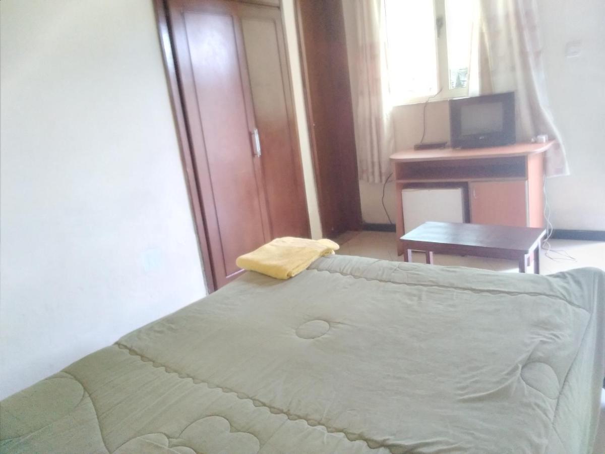 Wib Guesthouse Addis Abeba Esterno foto